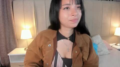 alahia_hank online show from November 2025 07:27:02 PM