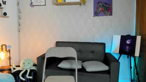 Alaia online show from November 2025 09:59:02 PM