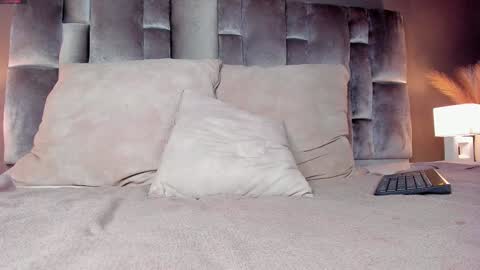  Alaia  online show from February 2025 02:37:01 PM