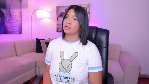 Alaia online show from October 2025 07:36:02 PM