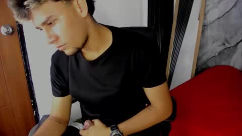 alan__smith online show from November 2025 08:00:01 PM