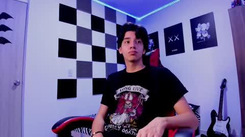 Alan Boy online show from November 2025 11:43:02 AM