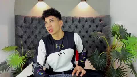 Alan online show from November 2025 01:00:01 PM