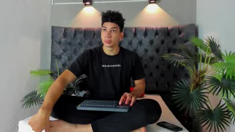 Alan online show from November 2025 01:54:02 PM