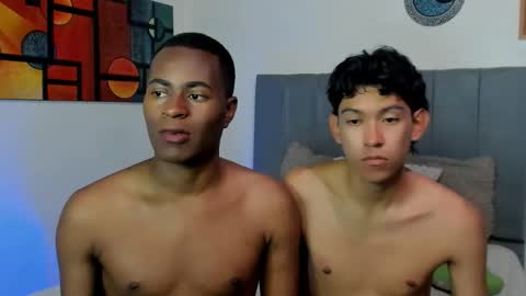 Alan and Criss - WE JUST FRIENDS WITH BENEFITS BOTH VERS online show from December 2025 04:43:01 AM