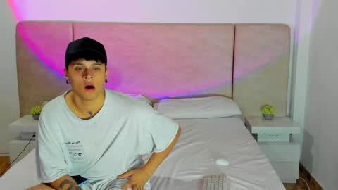 Snapshot of alana__get chatting on December 2024 06:30:02 AM online show from December 2024 06:30:02 AM