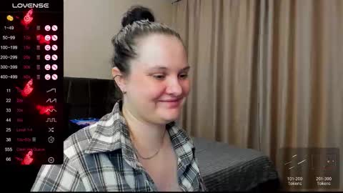 Julia online show from November 2025 11:51:02 PM