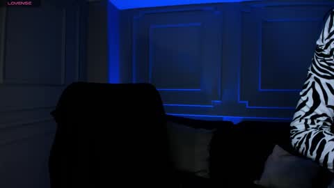 Alana online show from November 2025 12:16:01 PM