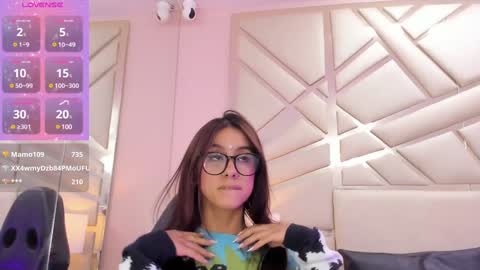 Snapshot of alanajones1 chatting on December 2024 06:05:01 PM alana online show from December 2024 06:05:01 PM