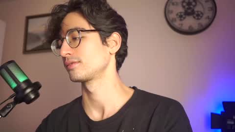 idenavarre online show from January 2025 10:39:01 PM