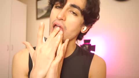 idenavarre online show from February 2025 10:03:02 PM