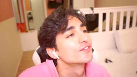 idenavarre online show from January 2026 03:27:01 PM