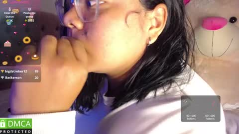 Snapshot of alanna_brunette chatting on March 2025 08:10:02 AM lanna online show from March 2025 08:10:02 AM