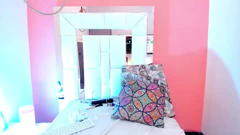 Ana online show from March 2025 10:43:01 PM