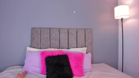 Alanna  online show from February 2026 12:11:01 PM