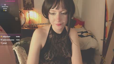 Snapshot of alaskagrace chatting on December 2024 07:32:01 AM Alaska Grace       online show from December 2024 07:32:01 AM