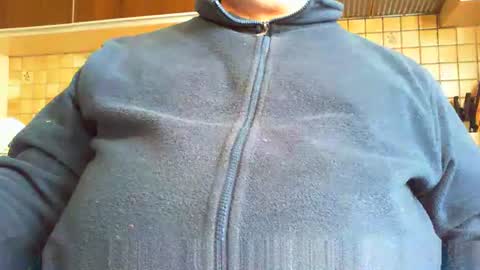 albert29 online show from October 2025 03:56:02 PM