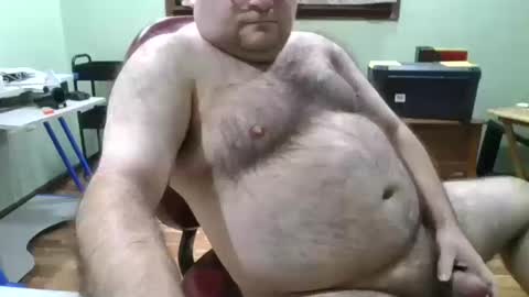 Snapshot of albertle345 chatting on October 2025 01:12:02 PM albertle345 online show from October 2025 01:12:02 PM