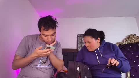 Snapshot of ale_and_shian chatting on December 2025 06:35:02 PM Ale and shian online show from December 2025 06:35:02 PM