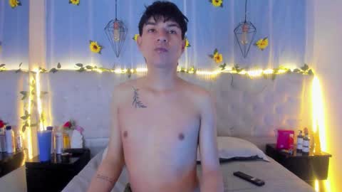 ale_aurarashi online show from October 2025 08:04:02 AM