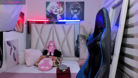 Snapshot of ale_noah_xxx chatting on January 2025 01:21:02 AM ale_noah_xxx online show from January 2025 01:21:02 AM