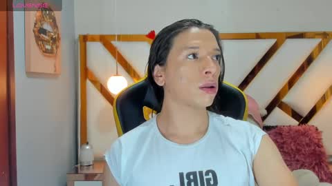 Snapshot of ale_noah_xxx chatting on February 2025 10:53:02 PM ale_noah_xxx online show from February 2025 10:53:02 PM