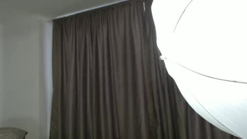 alejandra online show from October 2025 09:12:02 PM