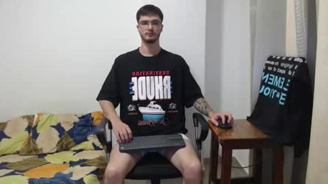 Snapshot of aleex_miller chatting on October 2025 12:11:02 AM aleex_miller online show from October 2025 12:11:02 AM