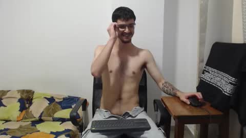 Snapshot of aleex_miller chatting on October 2025 10:52:02 AM aleex_miller online show from October 2025 10:52:02 AM