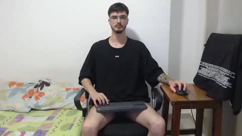 Snapshot of aleex_miller chatting on November 2025 03:23:01 AM aleex_miller online show from November 2025 03:23:01 AM