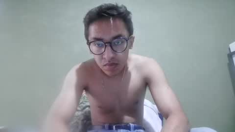 aleexrune online show from May 2026 08:58:02 PM