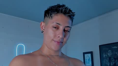 Snapshot of aleja1214 chatting on December 2025 01:24:02 AM Alejandra online show from December 2025 01:24:02 AM