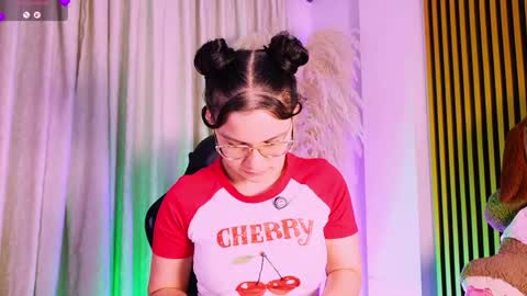Snapshot of alejagarcia_ chatting on June 2026 11:00:01 PM CUTE ALEJA online show from June 2026 11:00:01 PM
