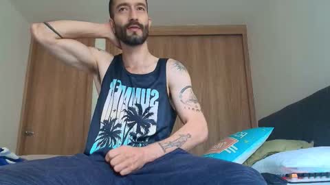 Snapshot of alejandro_bigcock chatting on October 2025 07:45:02 PM Alejandro Hernndez online show from October 2025 07:45:02 PM