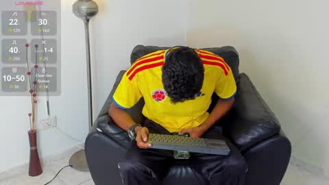 Snapshot of alejandro_williams chatting on July 2026 08:15:02 PM Alejandro williams online show from July 2026 08:15:02 PM