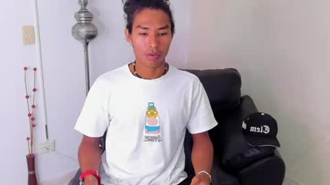Snapshot of alejandro_williams chatting on July 2026 01:18:01 PM Alejandro williams online show from July 2026 01:18:01 PM