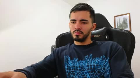 alejandroo_7 online show from December 2024 05:54:02 PM