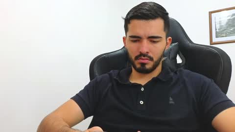 alejandroo_7 online show from January 2025 08:03:02 PM