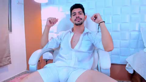 Alejo  online show from February 2025 08:42:01 PM