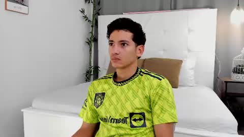 alejo_exotic online show from June 2026 12:24:02 PM