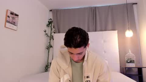 alejo_exotic online show from June 2026 12:20:01 PM