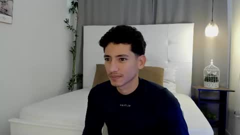alejo_exotic online show from June 2026 01:11:01 PM