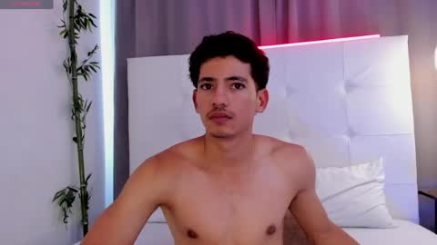 alejo_exotic online show from July 2026 06:20:01 PM