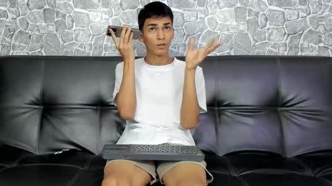 alejo peverell online show from November 2025 07:52:02 PM