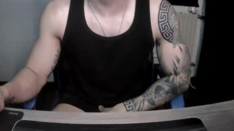 alejoduarte16 online show from April 2026 12:00:02 PM