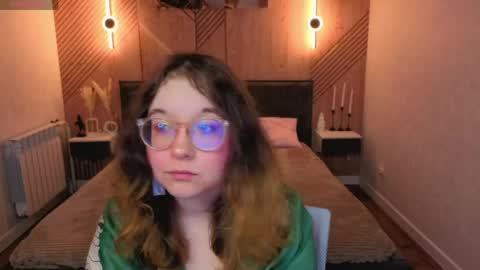 Snapshot of aleks_caste chatting on May 2026 01:22:01 AM Aleks online show from May 2026 01:22:01 AM