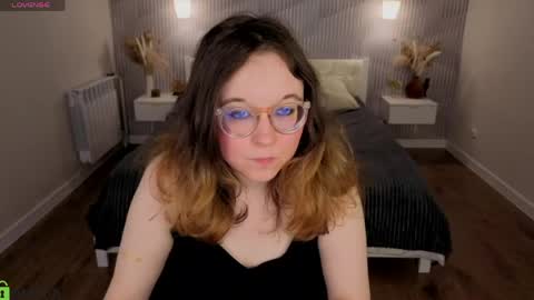 Snapshot of aleks_caste chatting on May 2026 09:05:01 AM Aleks online show from May 2026 09:05:01 AM
