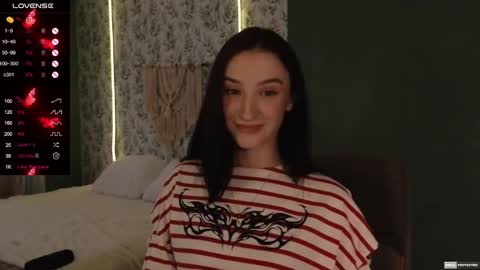 Alena online show from February 2025 12:50:02 PM