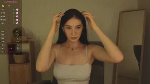 Alena online show from June 2026 06:43:02 PM