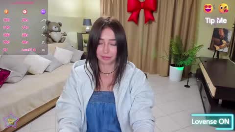 AlenaCoplan online show from April 2026 09:38:01 PM